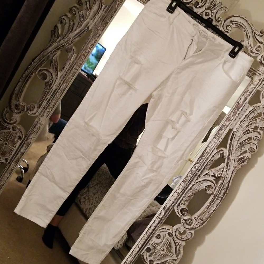 White stretchy jeans